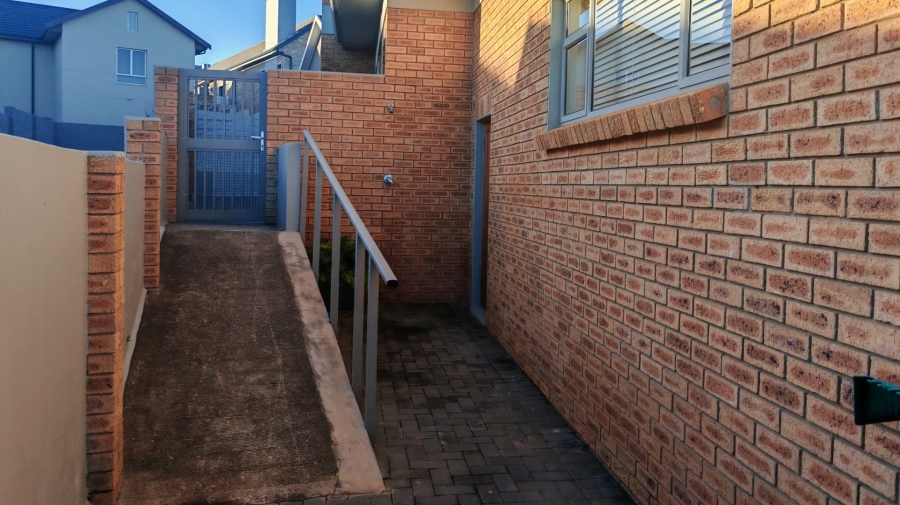 3 Bedroom Property for Sale in Monte Christo Western Cape